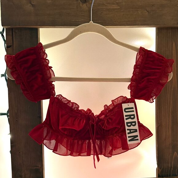 Urban Outfitters Red Velcet Ruffle Crop Top - Picture 2 of 6